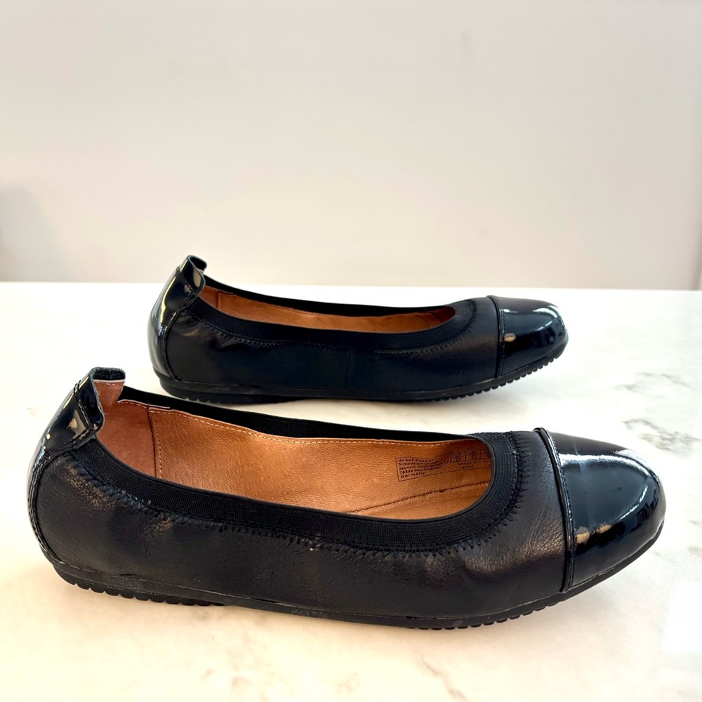 Josef Seibel Size 8.5 “Pippa” Black Leather Flat with Patent Toe